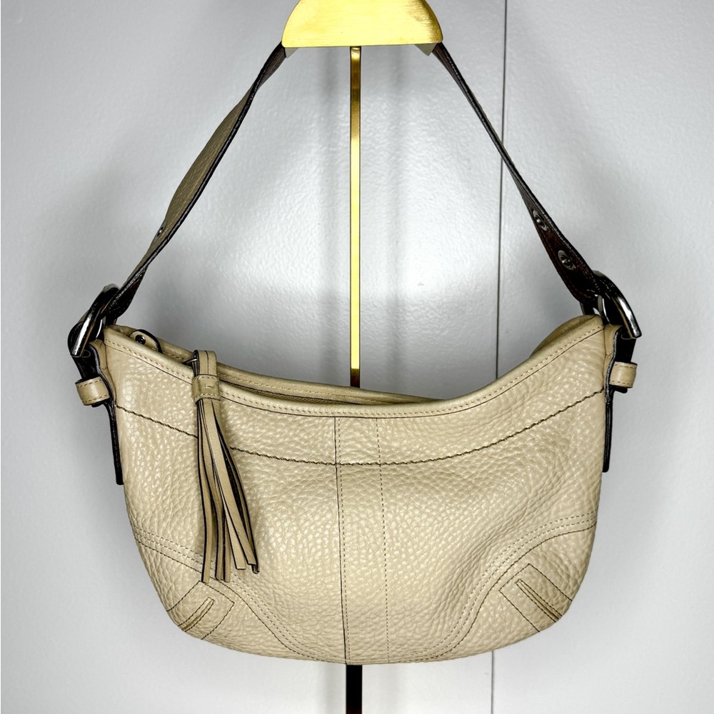 Coach Pebbled Leather Hobo Shoulder Bag Cream Ivory Strap
